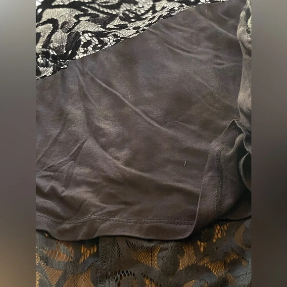 Sea Gypsies coven dress black lace dress - Picture 11 of 13